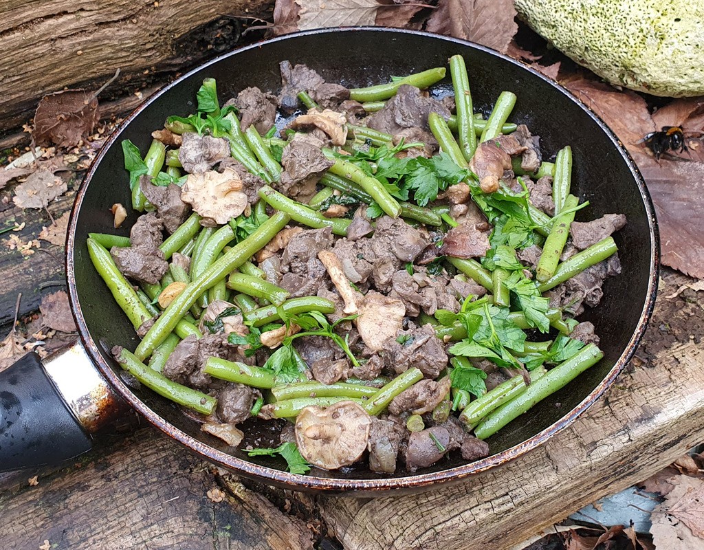 Shiitake and chicken liver fry