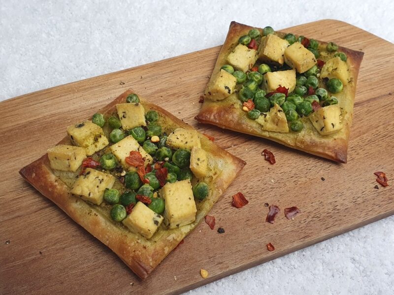 Tofu and green pea puff tarts