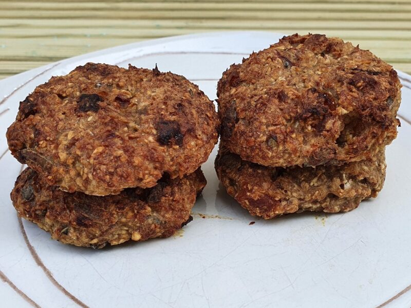 Apple and cranberry oat cookies