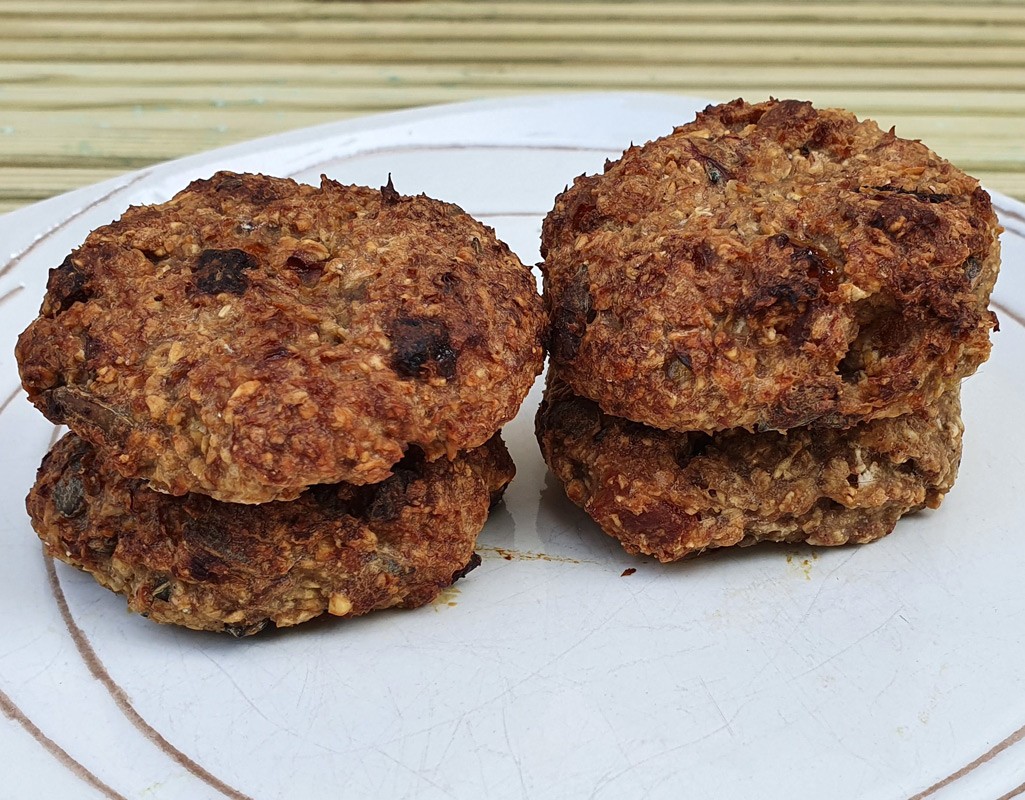 Apple and cranberry oat cookies