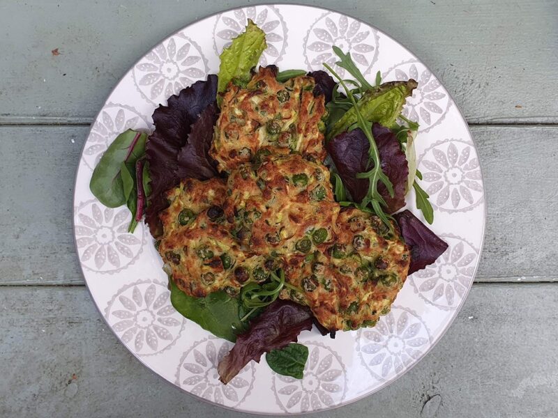 Baked courgette and pea fritters