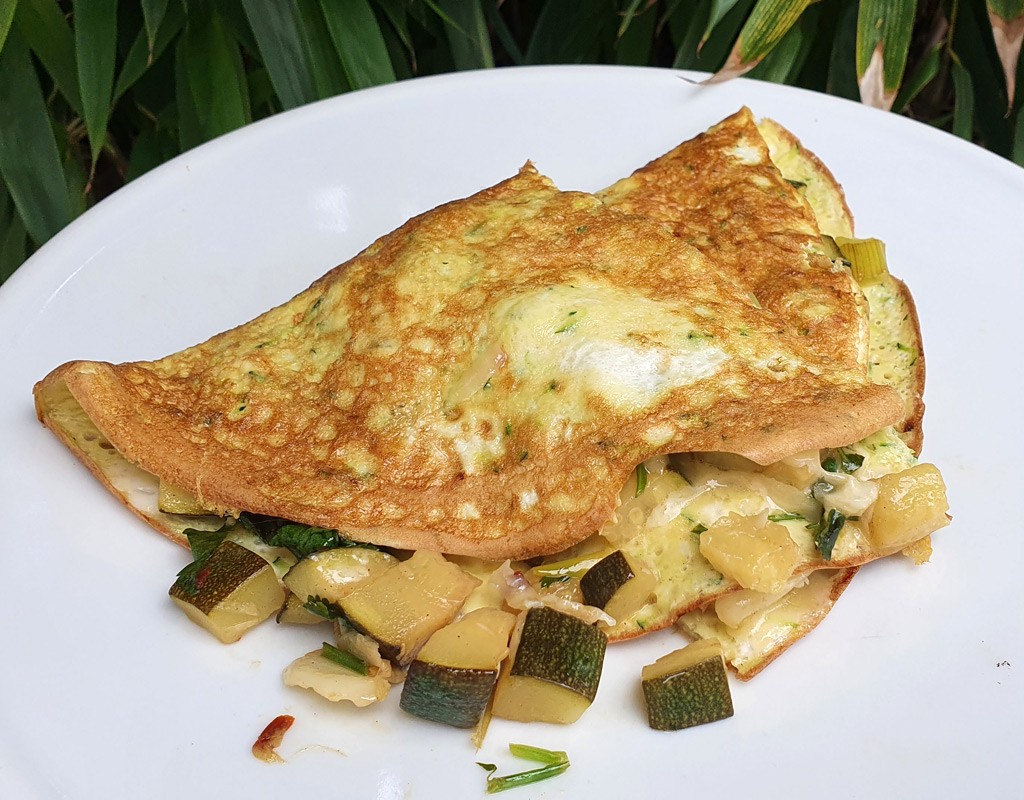 Courgette and cheese omelette