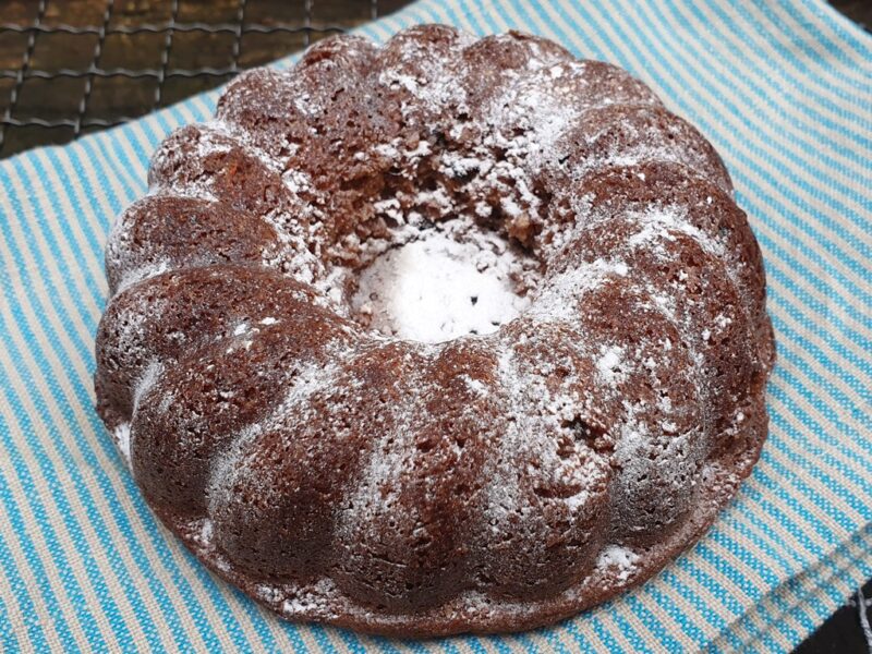 Mini chocolate bundt cakes