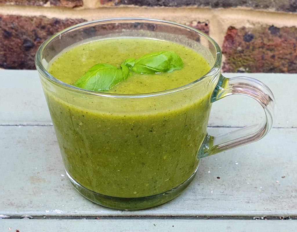 Asparagus and broccoli soup