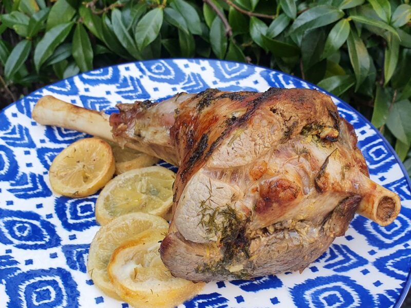 Roast leg of lamb with lemon and dill