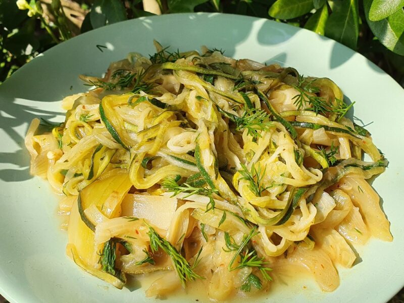 Zesty pan-fried fennel with courgetti