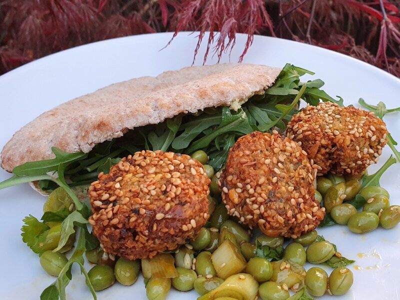 Crispy sesame falafel