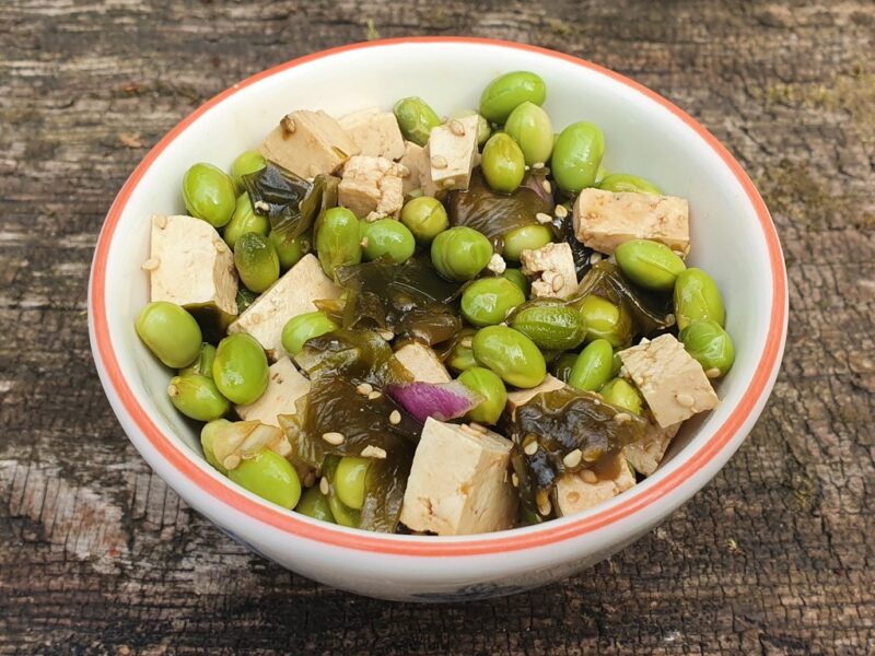 Edamame, wakame and tofu salad