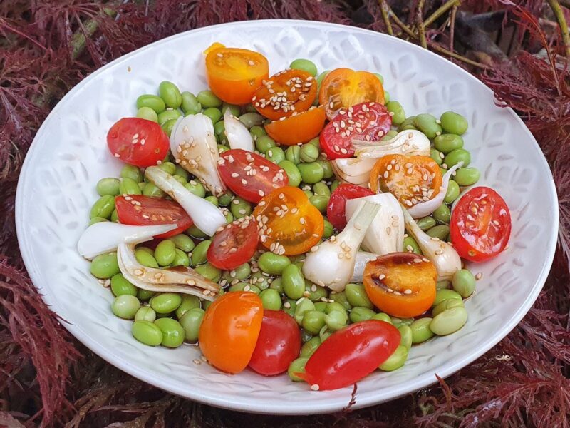 Tomato and edamame salad