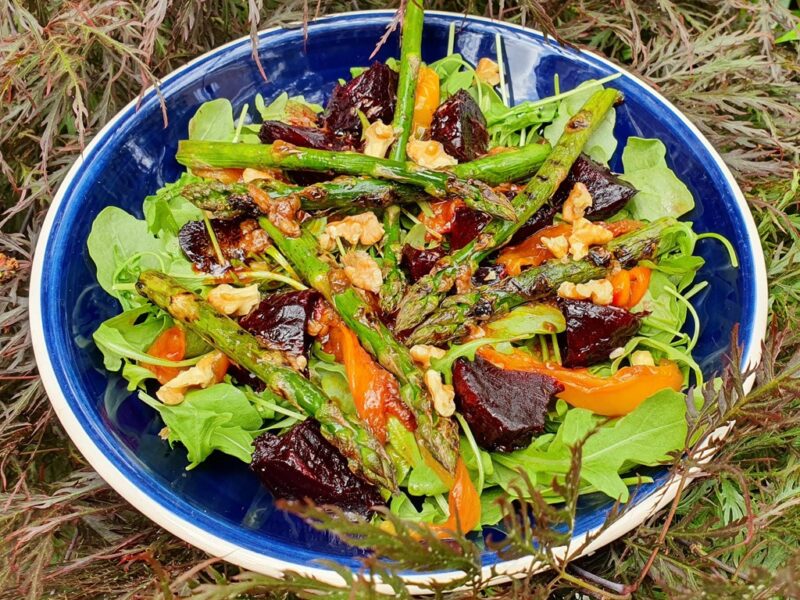 Grilled beetroot pepper and asparagus salad