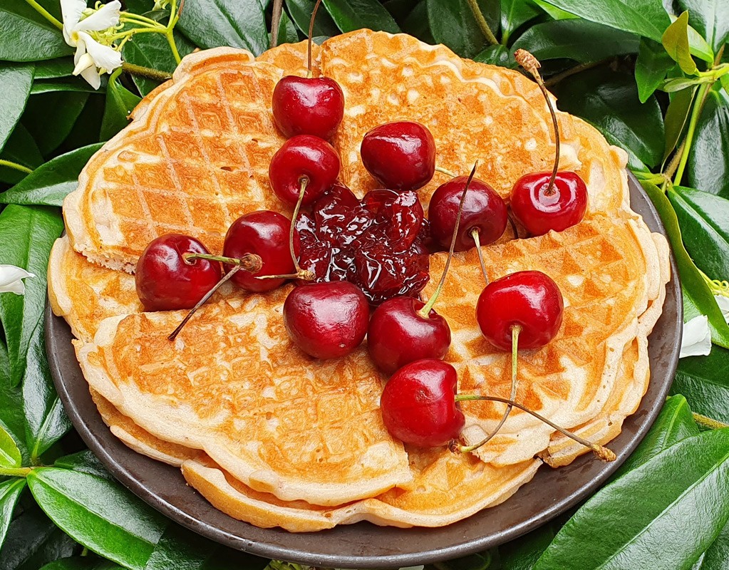 Cherry and yoghurt waffles