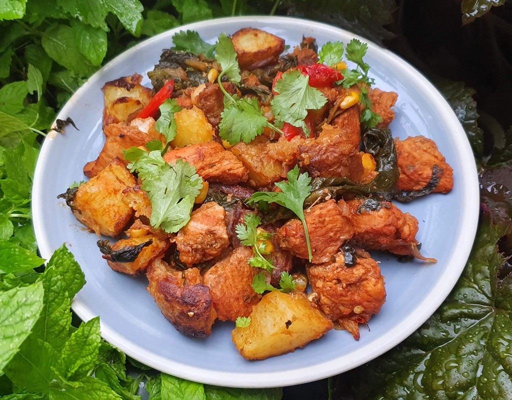 Spiced chicken and potato fry