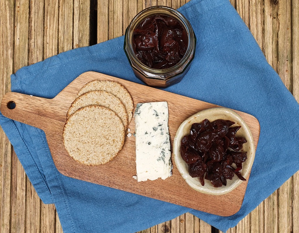 Spiced cherry chutney