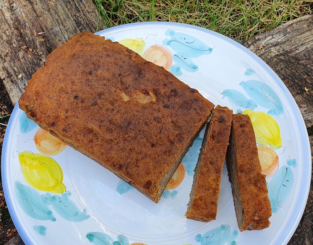 Vegan banana bread with apple and walnuts