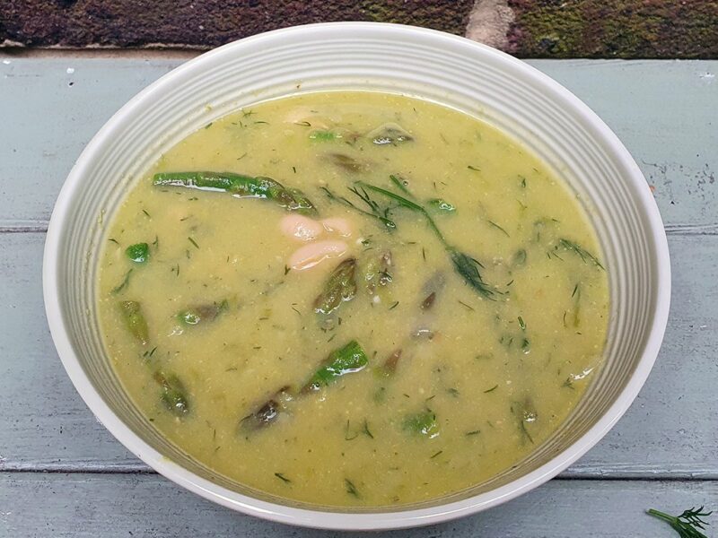 Asparagus and bean soup