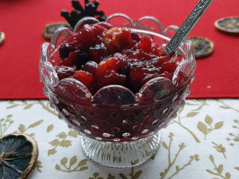 Maple mandarin cranberry sauce