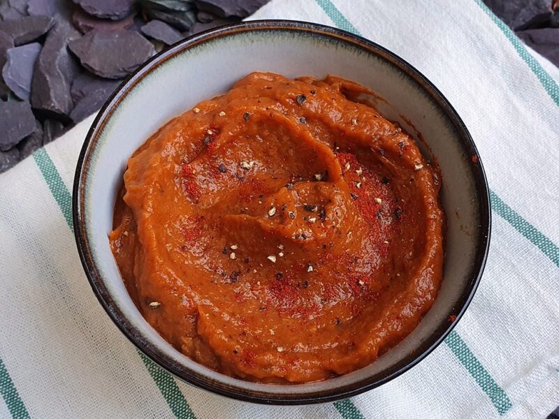 Roasted tomato sauce with red pepper and aubergine