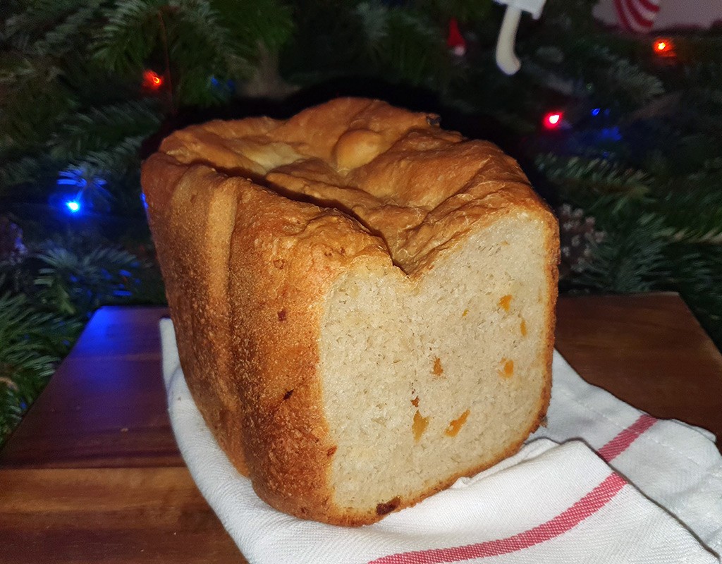 Apricot & Almond Bread