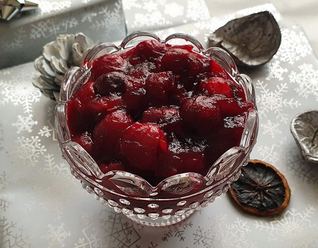 Cranberry and sour cherry sauce