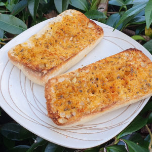 Paprika garlic bread