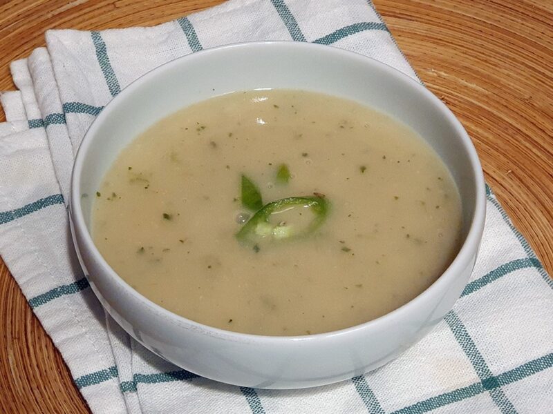 Parsnip and bean soup with roasted garlic