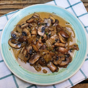 Sauteed mushrooms in Brie