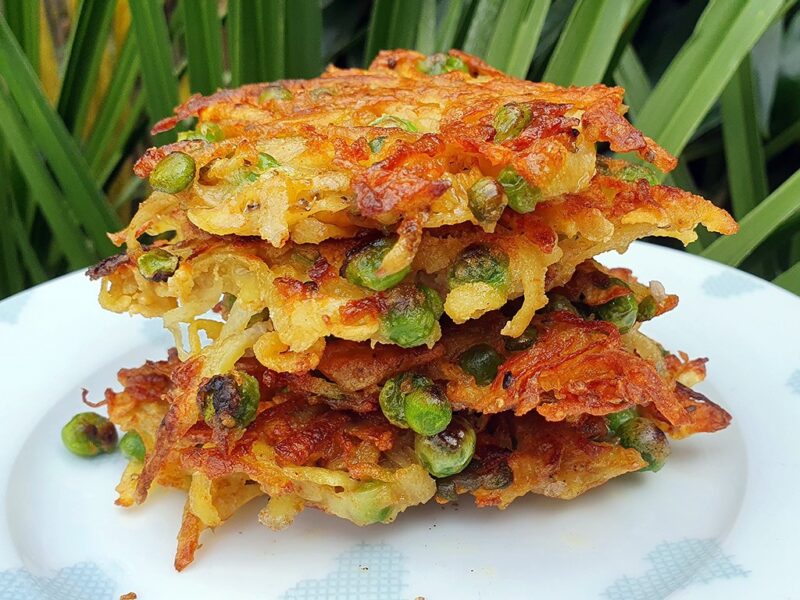 Spiced green pea and potato rosti