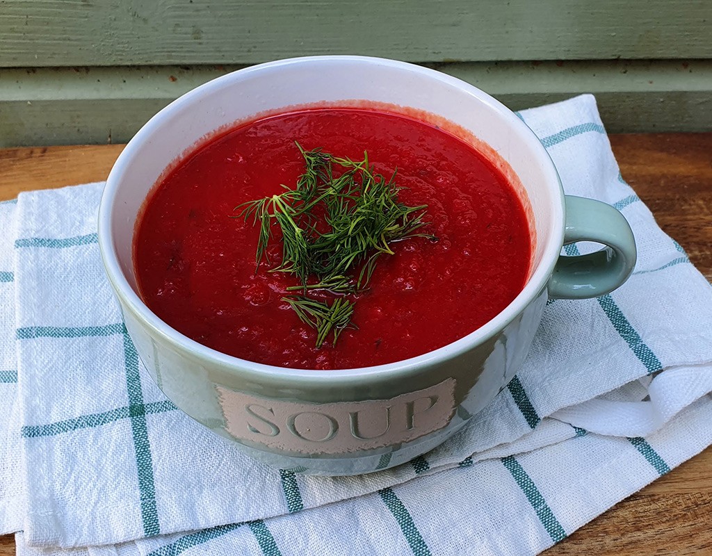 Beetroot, celeriac and lentil soup