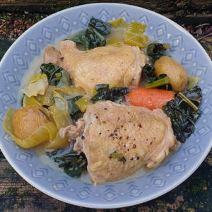 Chicken and new potato stew in mustard and lemon sauce