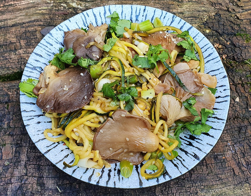 Courgetti with oyster mushrooms