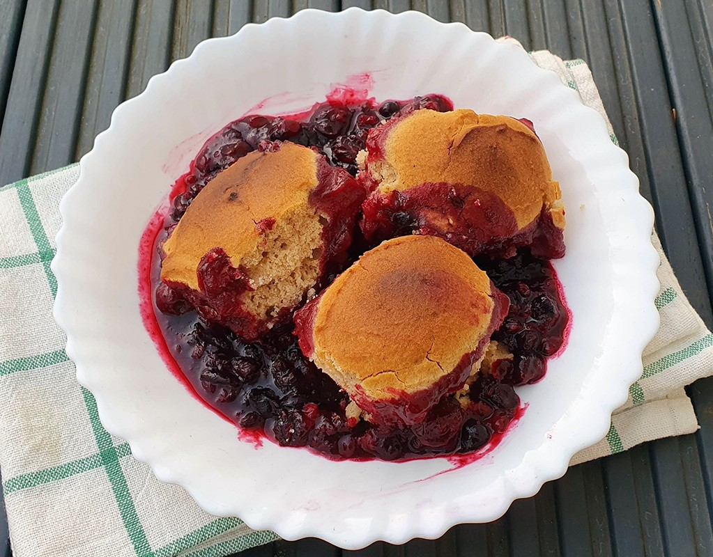 Gluten-free berry cobbler