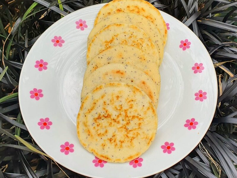 Gluten-free lemon and poppyseeds pancakes