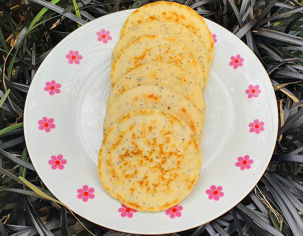 Gluten-free lemon and poppyseeds pancakes