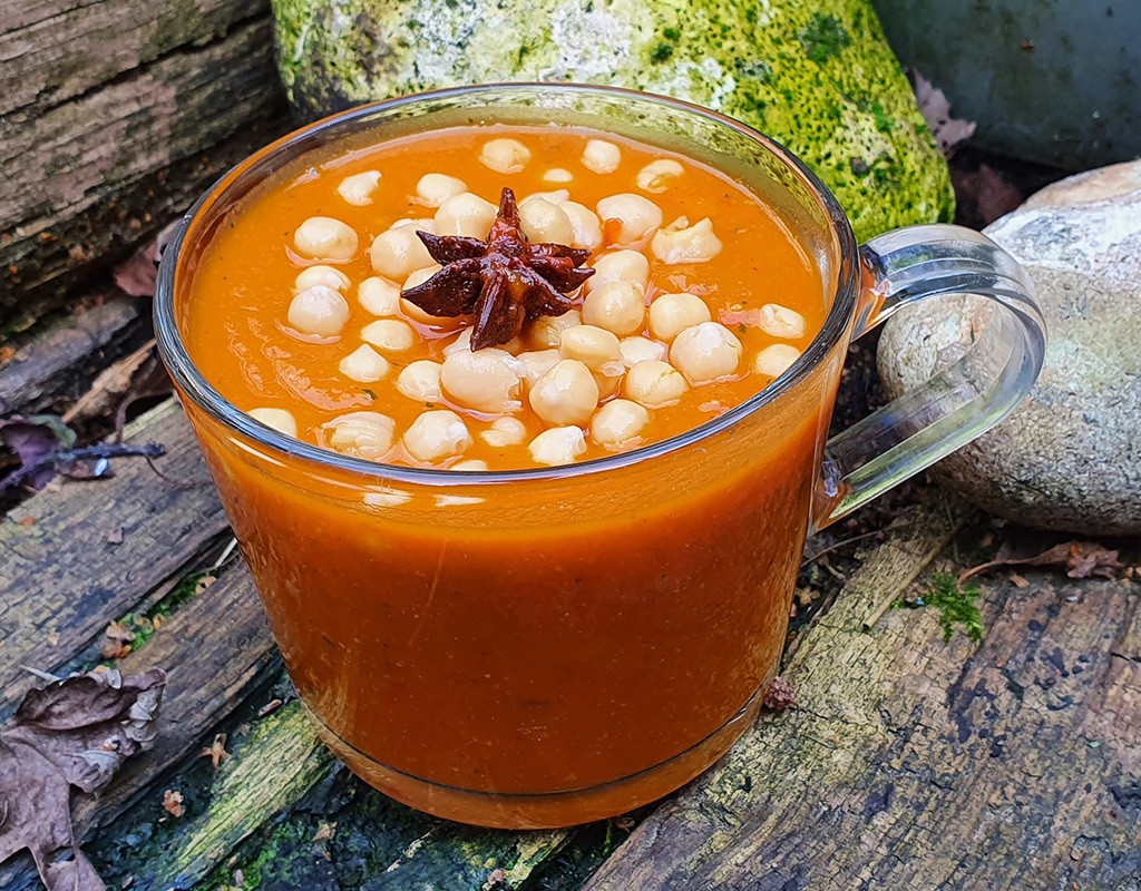 Harissa butternut squash red pepper and chickpeas soup