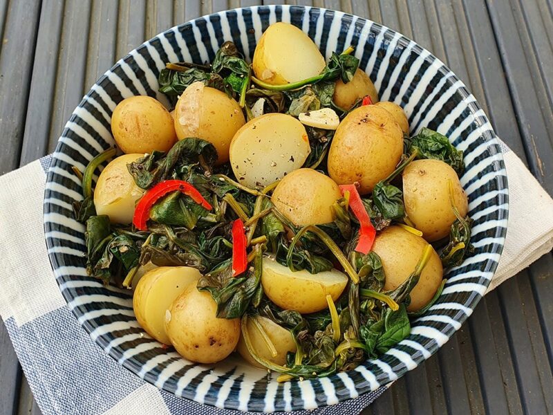 New potatoes with spinach