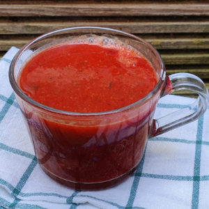 Roasted cauliflower, beetroot and chickpeas soup