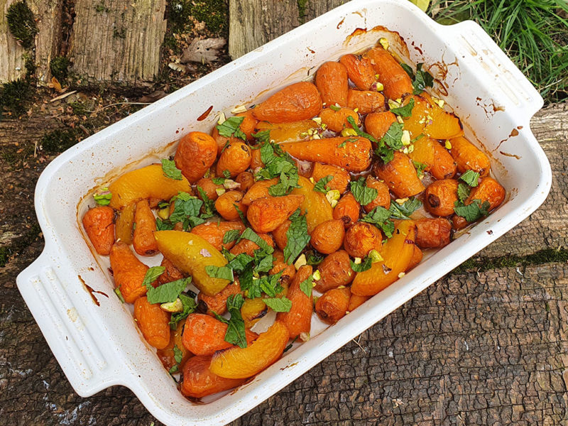 Roasted Chantenay carrots with apricots