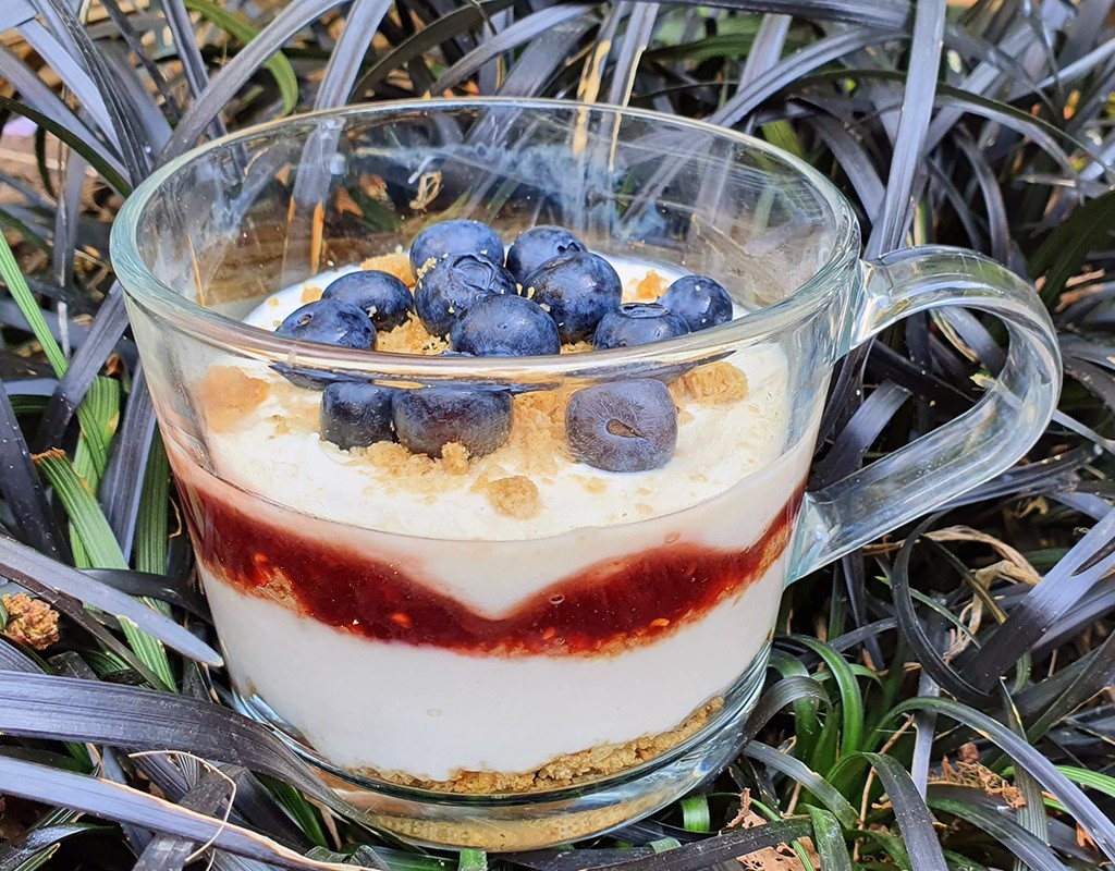 White chocolate cheesecake and berry pot