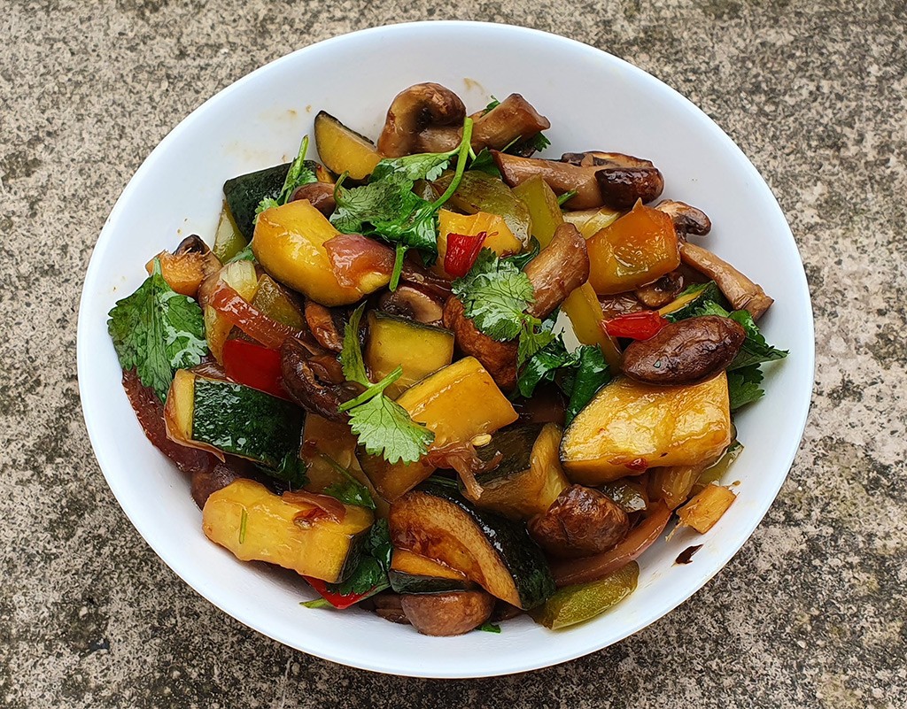 Mushroom and courgette stir-fry