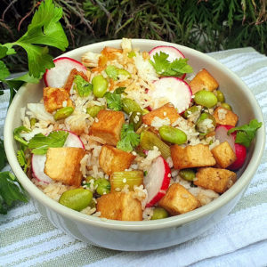 Rice salad with edamame and crispy tofu