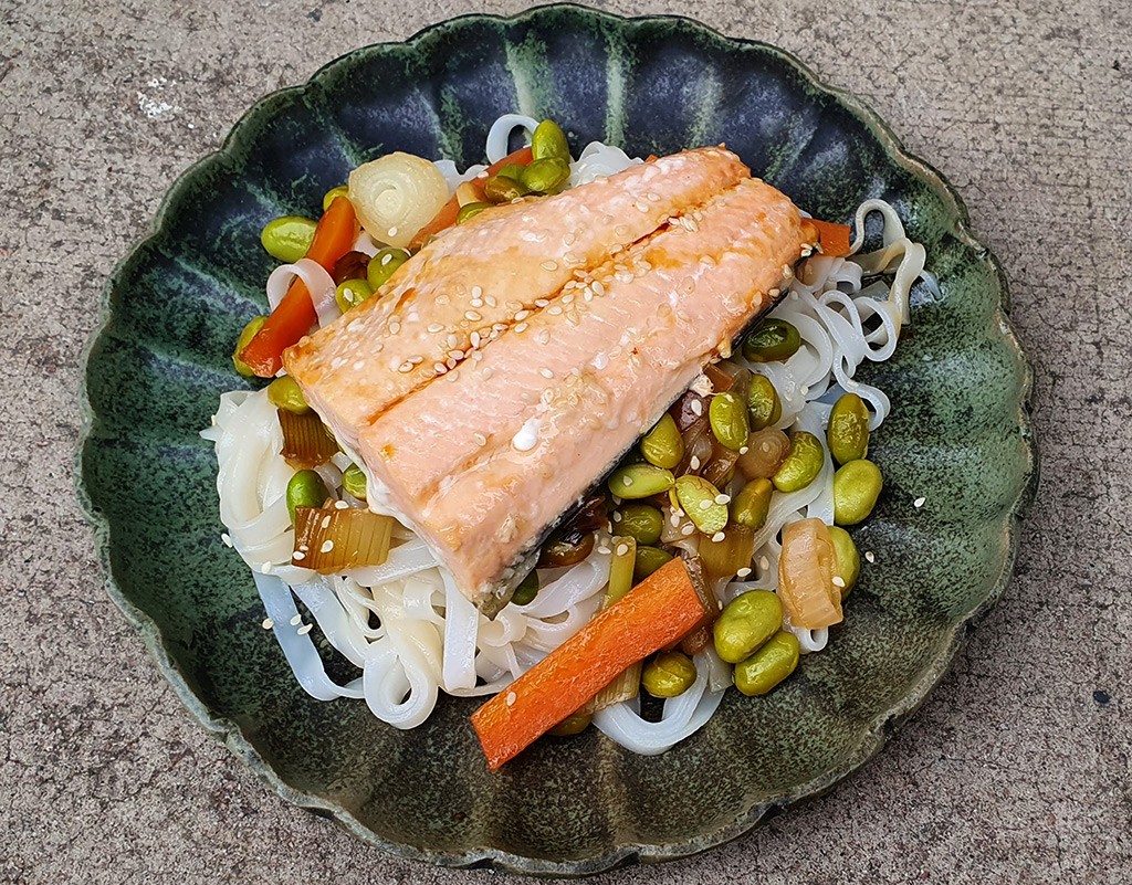 Teriyaki salmon with edamame beans