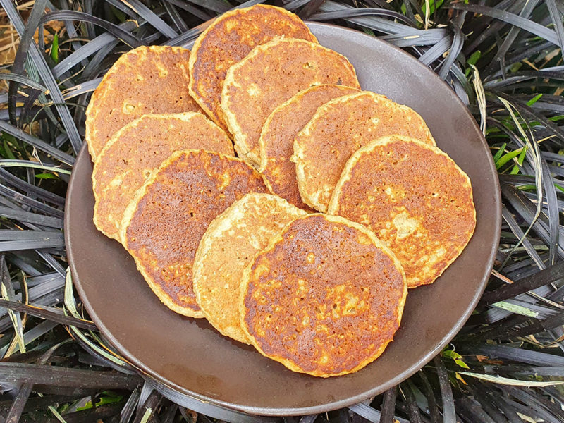 Apple and oat pancakes