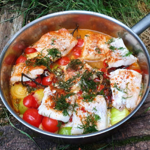 Haddock paprika stew with leek and tomatoes