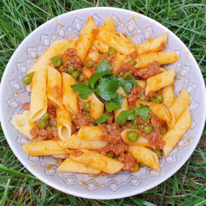 Pasta with vegan sweet potato and green pea mince