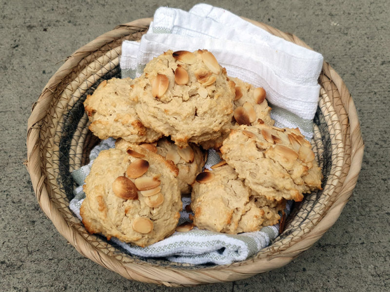 Vegan almond scones