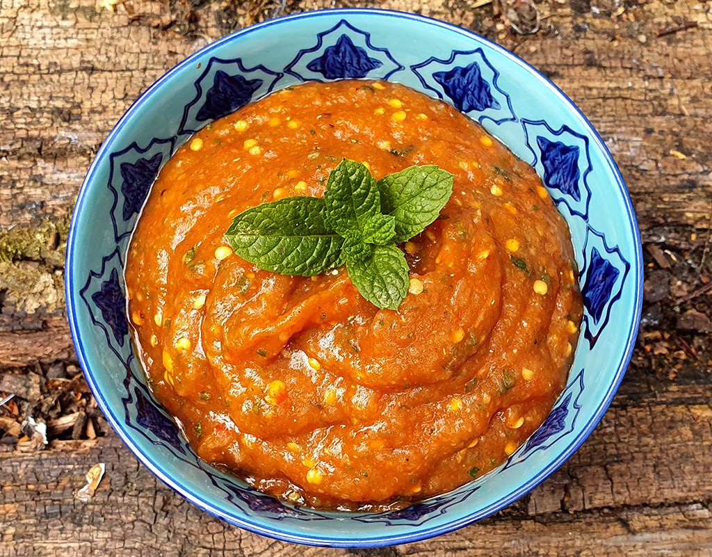 BBQ aubergine and red pepper dip