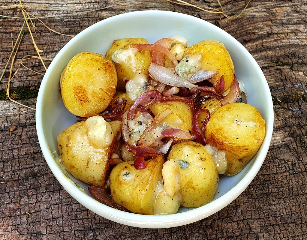 New potatoes with caramelized onion and Gorgonzola