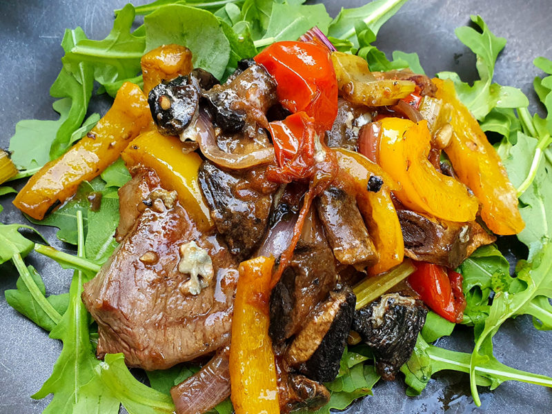 Steak with mushroom peperonata