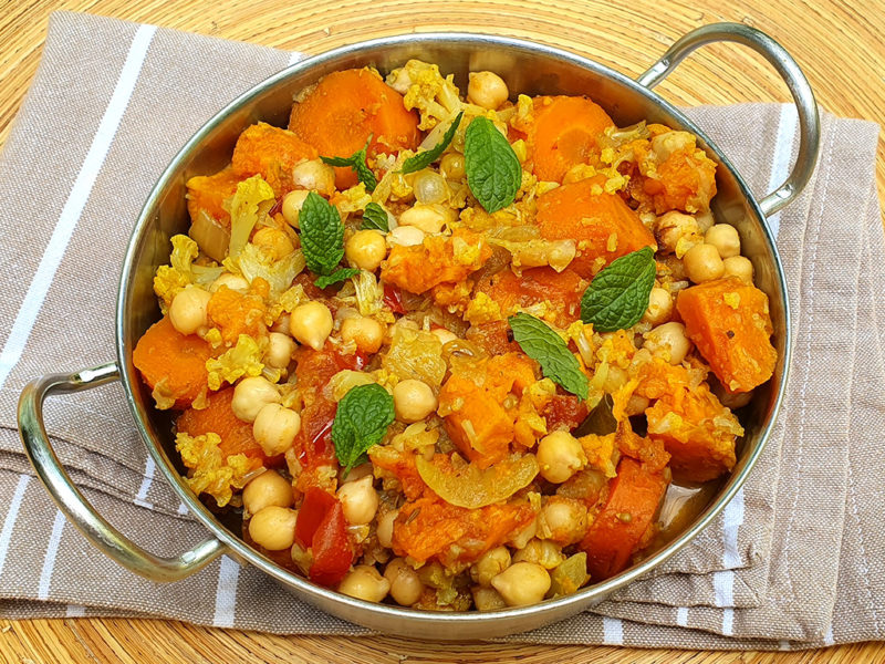 Sweet potato, cauliflower and chickpea  curry