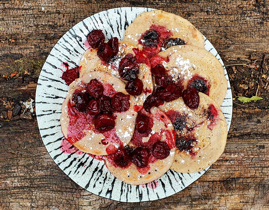 Almond pancakes with sour cherry sauce